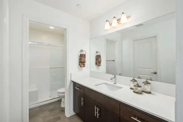 $435,000 | 2045 North Perry Avenue, Clovis, CA 93619