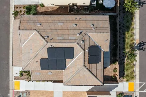 $428,000 | 2045 North Perry Avenue, Clovis, CA 93619