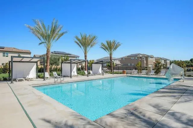 $435,000 | 2045 North Perry Avenue, Clovis, CA 93619