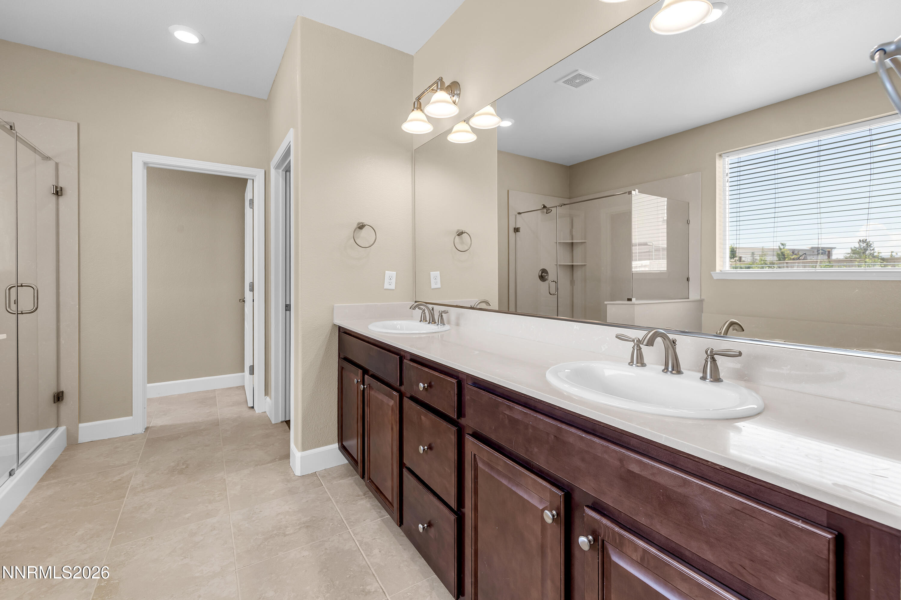 10475 Mott Court Reno, NV 89521 - Photo 21 of 44 Mott10475-023