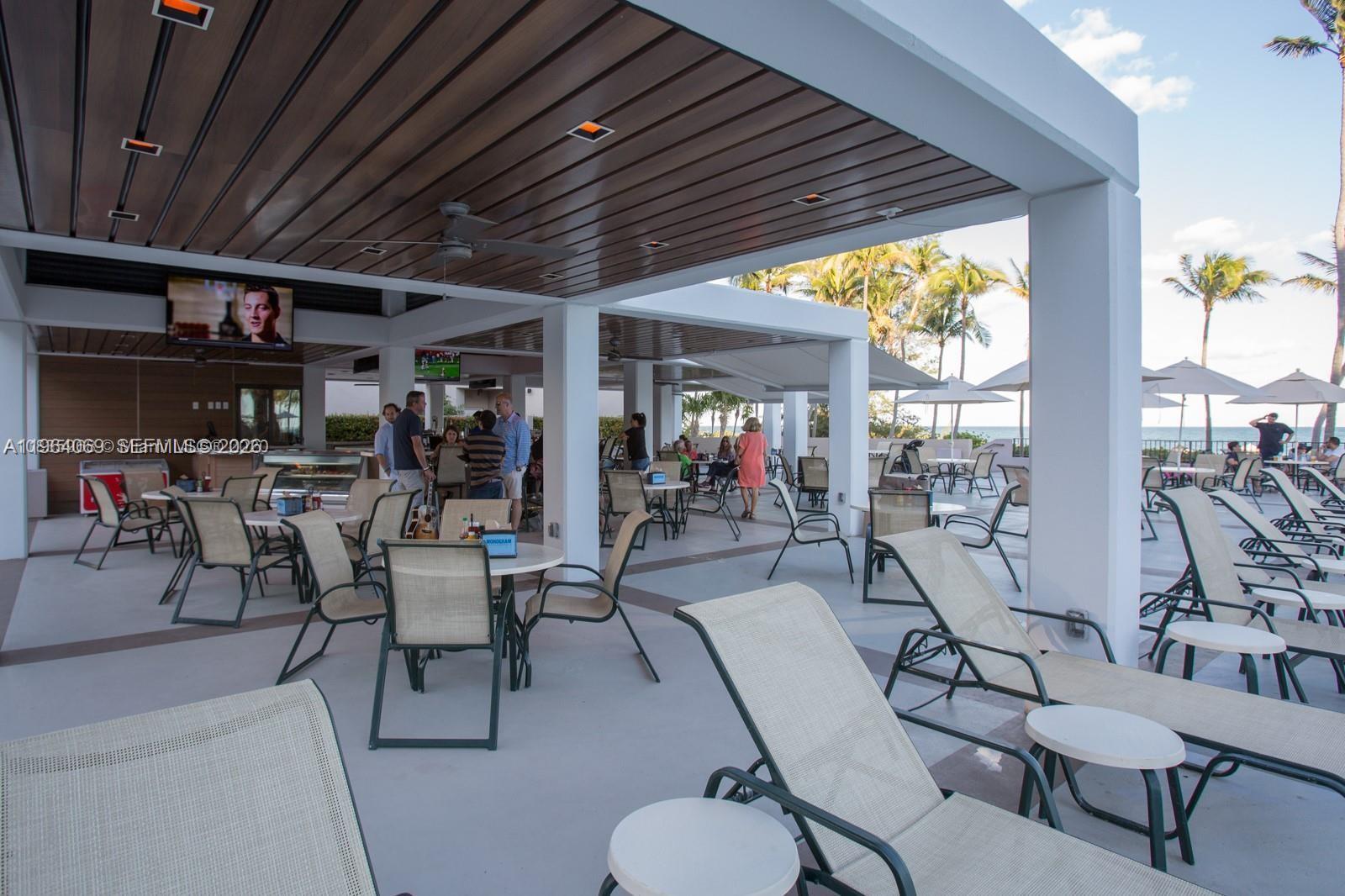 201 Crandon Boulevard, Unit 306 Key Biscayne, FL 33149 - Photo 15 of 20