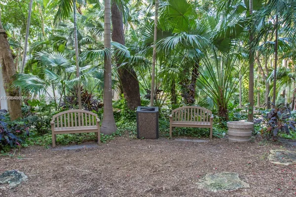 $7,200 | 201 Crandon Boulevard, Unit 306, Key Biscayne, FL 33149