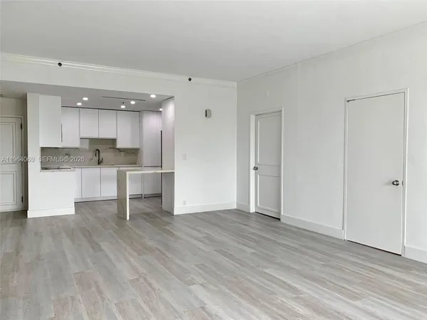 $7,200 | 201 Crandon Boulevard, Unit 306, Key Biscayne, FL 33149