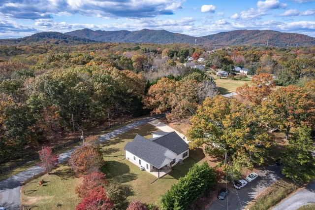 $499,900 | 200 Overstreet Lane, Lynchburg, VA 24503