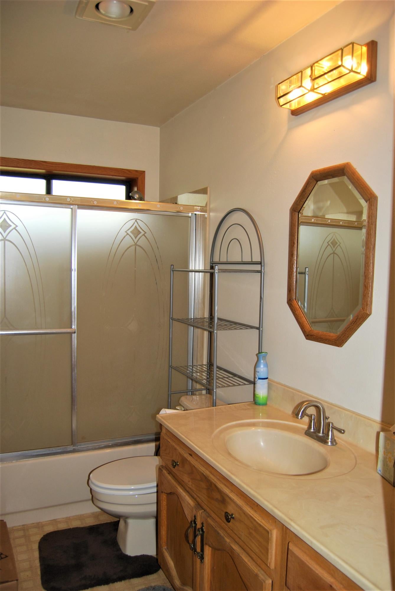 5994 Upper Applegate Road Jacksonville, OR 97530 - Photo 17 of 21 17