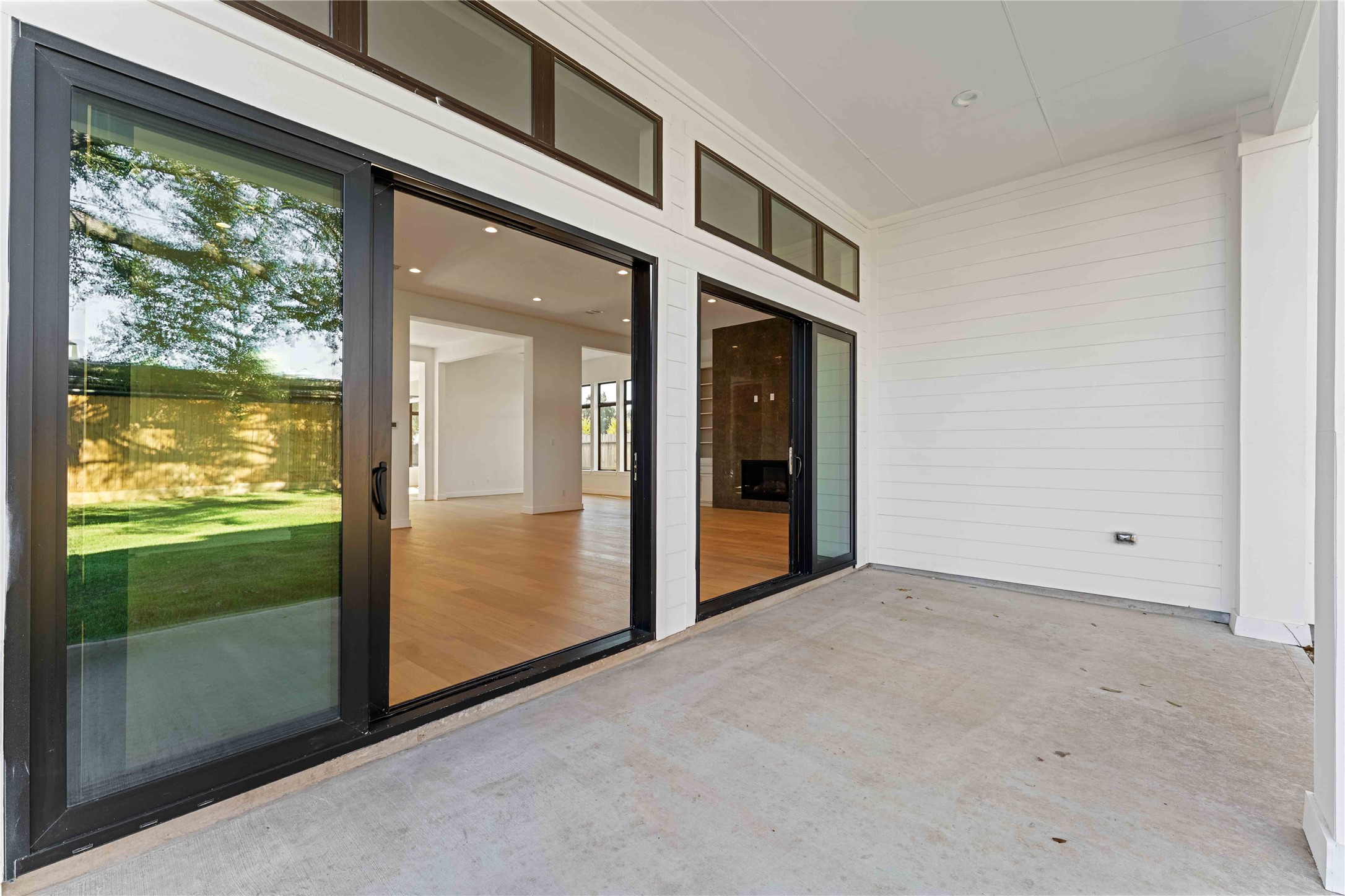 1458 Oak Tree Drive Houston, TX 77055 - Photo 20 of 21