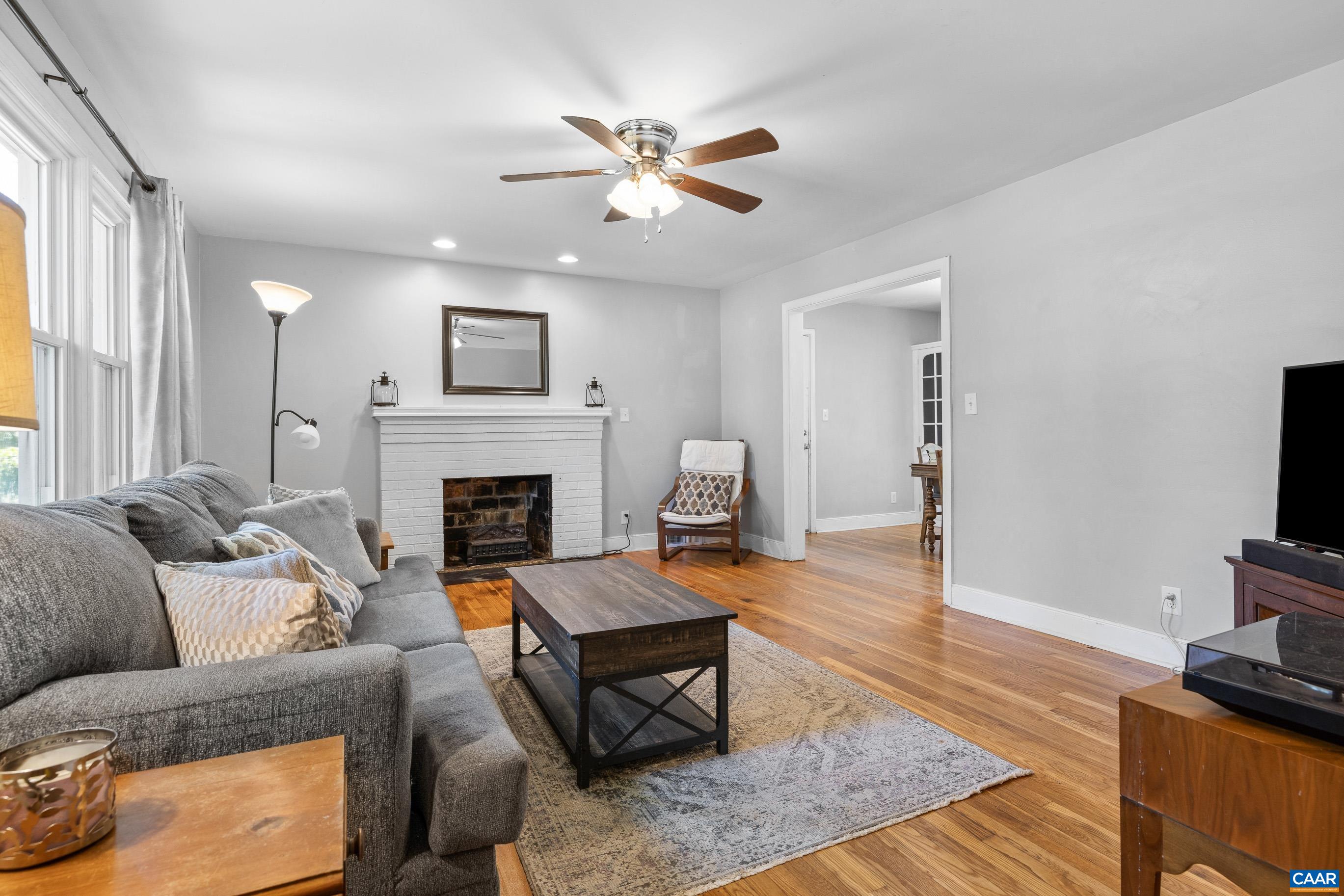 1317 Ridge Circle Waynesboro, VA 22980 - Photo 6 of 40
