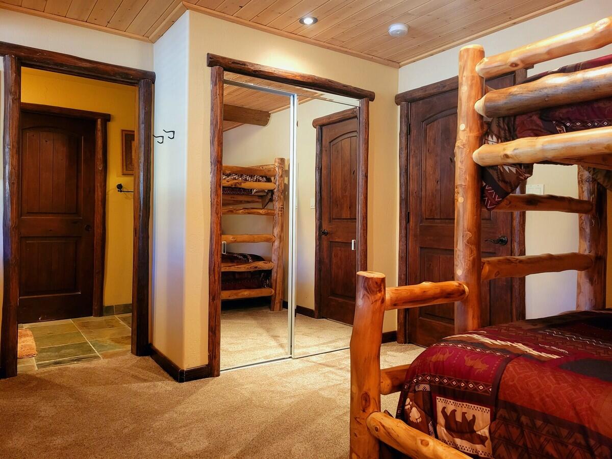 1103 East Spring Hollow Road Hatch, UT 84735 - Photo 26 of 50 Lower Level Bedroom2