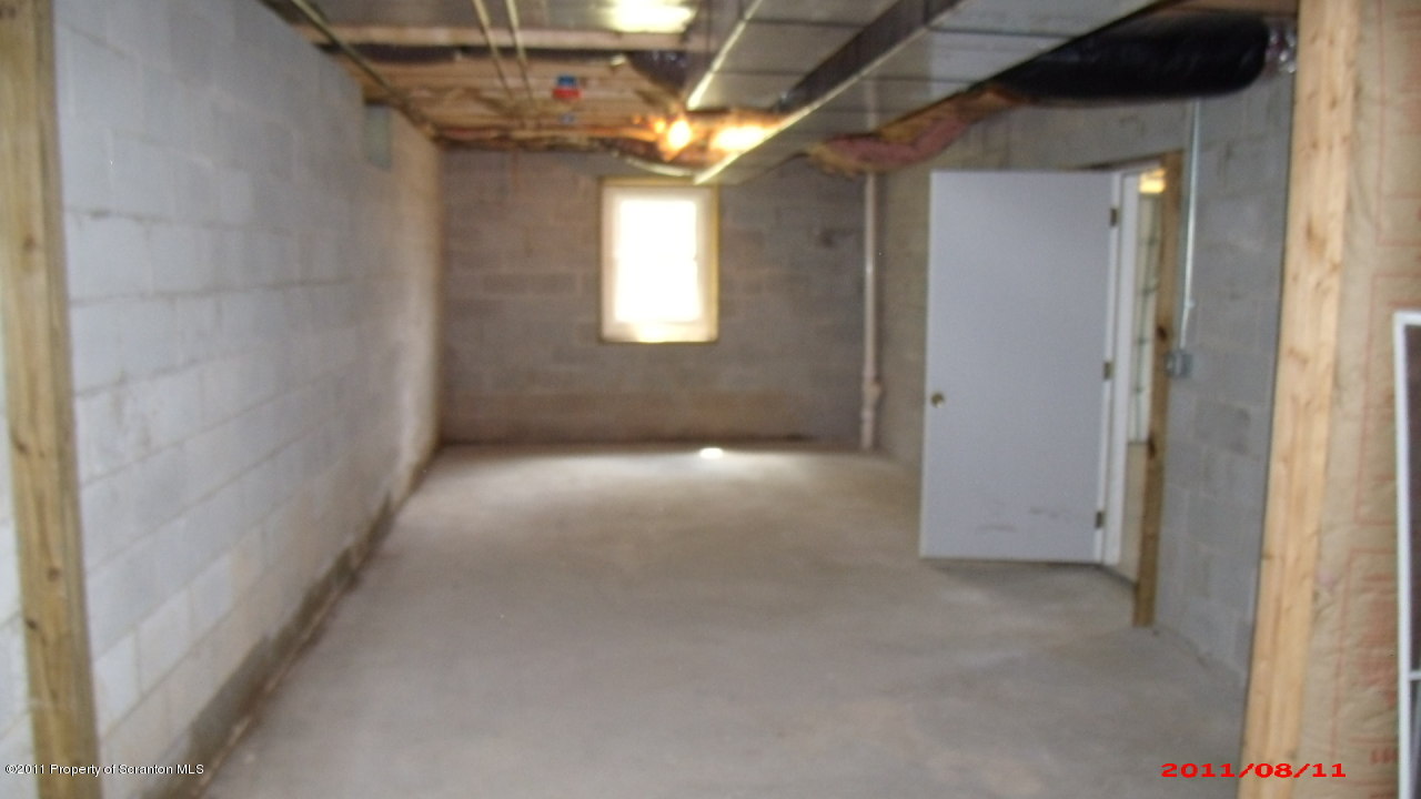 2 Pitcavage Moscow, PA 18444 - Photo 10 of 27 a view of entryway