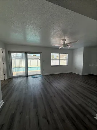 $2,800 | 1809 Paradise Drive, Kissimmee, FL 34741