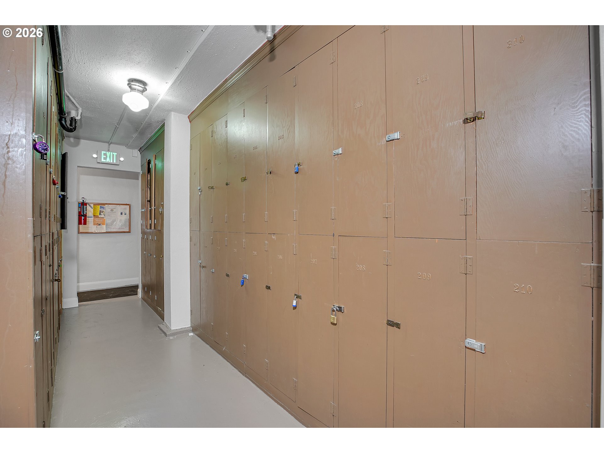 709 Southwest 16th Avenue, Unit 207 Portland, OR 97205 - Photo 39 of 47 a view of a hallway