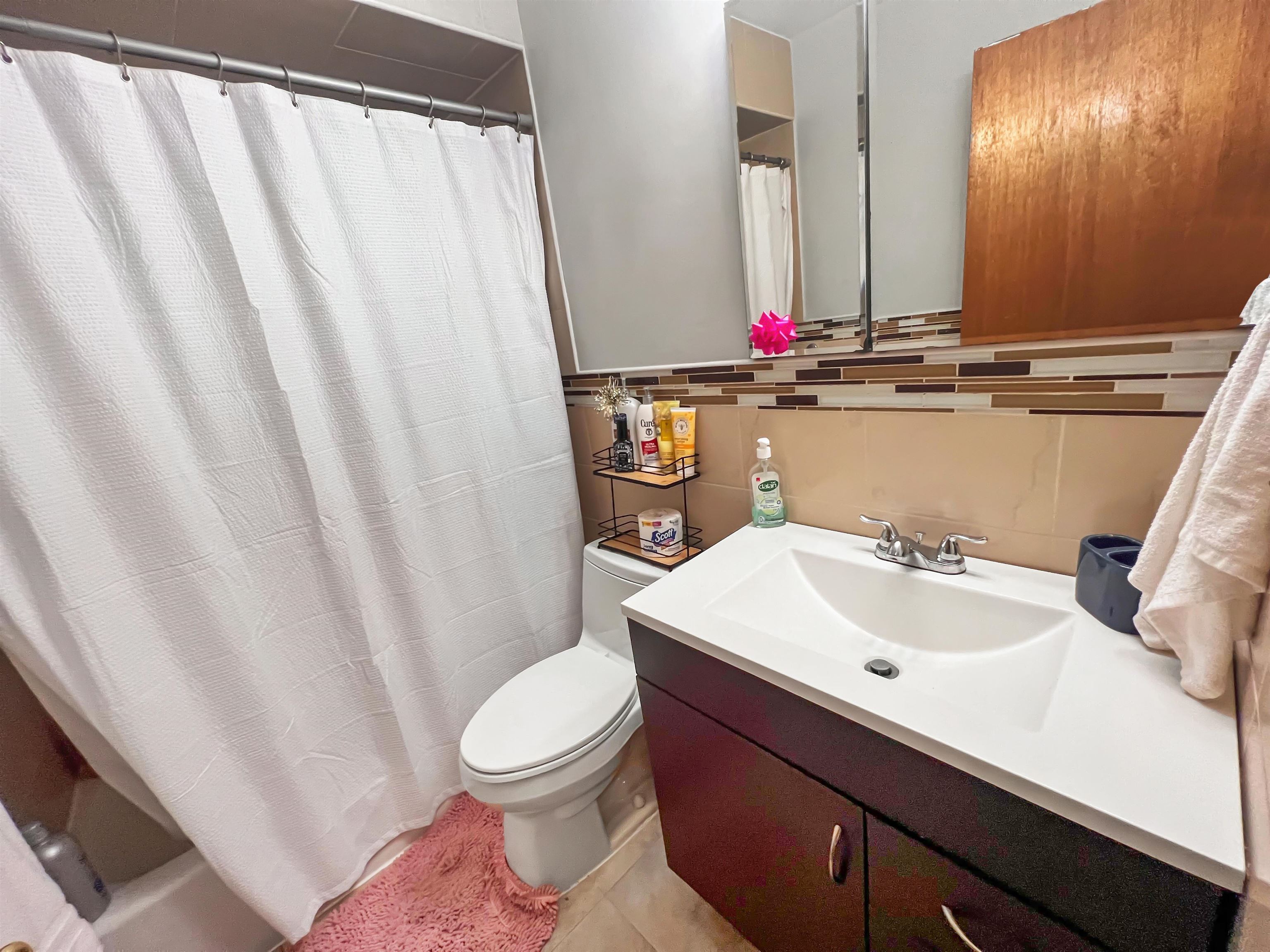 1906 Paterson Plank Road North Bergen, NJ 07047 - Photo 6 of 17