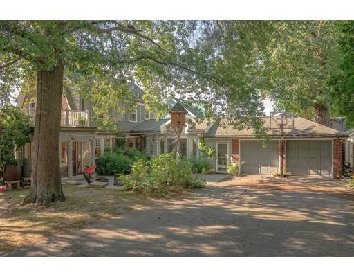 63 Lincoln Road Medford, MA 02155 - Photo 4 of 39 Gallery Image 4