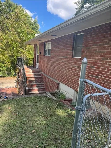 $179,900 | 9311 East 9th Street South, Independence, MO 64053