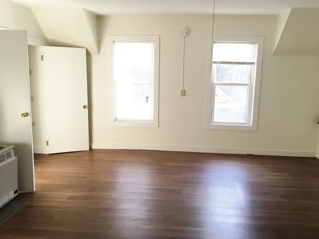 $1,628 | 239 Turner Street, Unit 3, Manchester, NH 03102