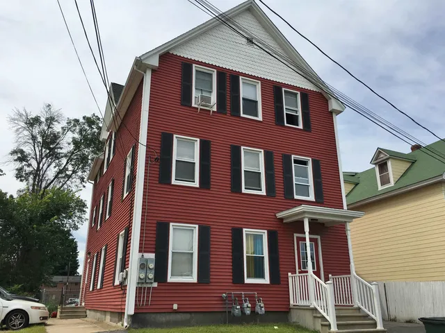 $1,628 | 239 Turner Street, Unit 3, Manchester, NH 03102