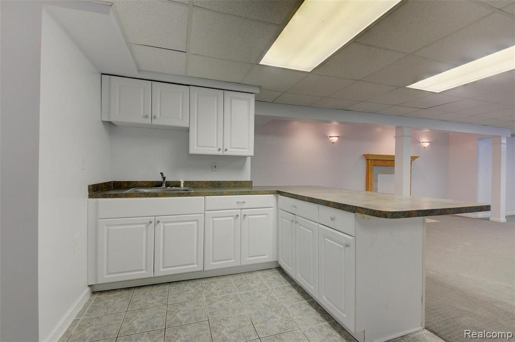 46402 Mornington Road Canton, MI 48188 - Photo 38 of 45