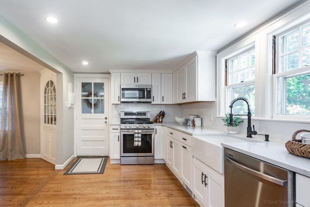 173 Tahattawan Road Littleton, MA 01460 - Photo 7 of 32 Gallery Image 7