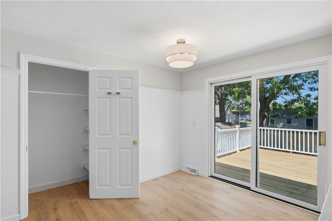 247 Asylum Road Warwick, RI 02886 - Photo 9 of 34