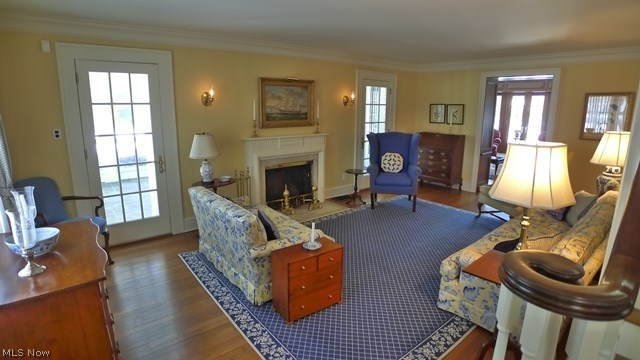 9367 Smith Road Willoughby, OH 44094 - Photo 11 of 25 Living Room