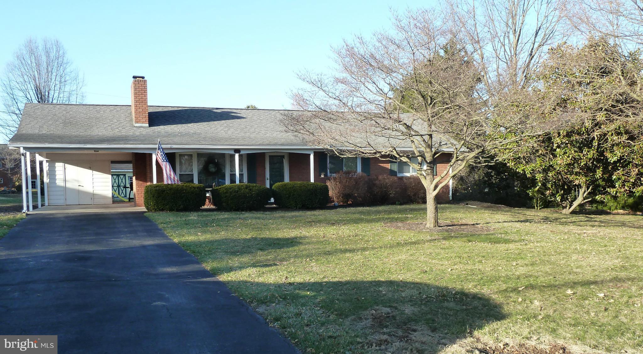 16534 Edward Doub Road Williamsport, MD 21795 - Photo 1 of 15 Exterior (Front)