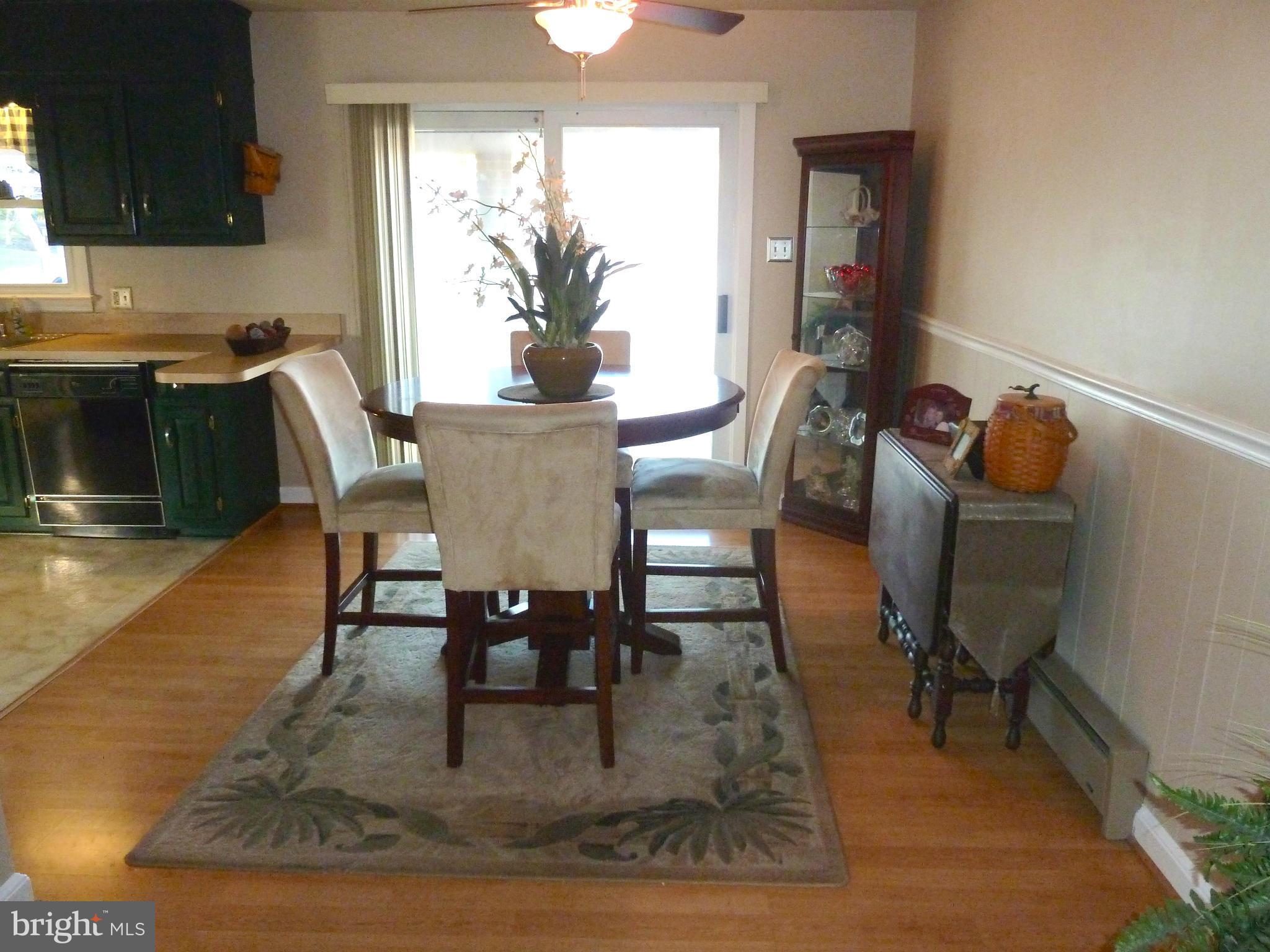 16534 Edward Doub Road Williamsport, MD 21795 - Photo 4 of 15 Dining Room