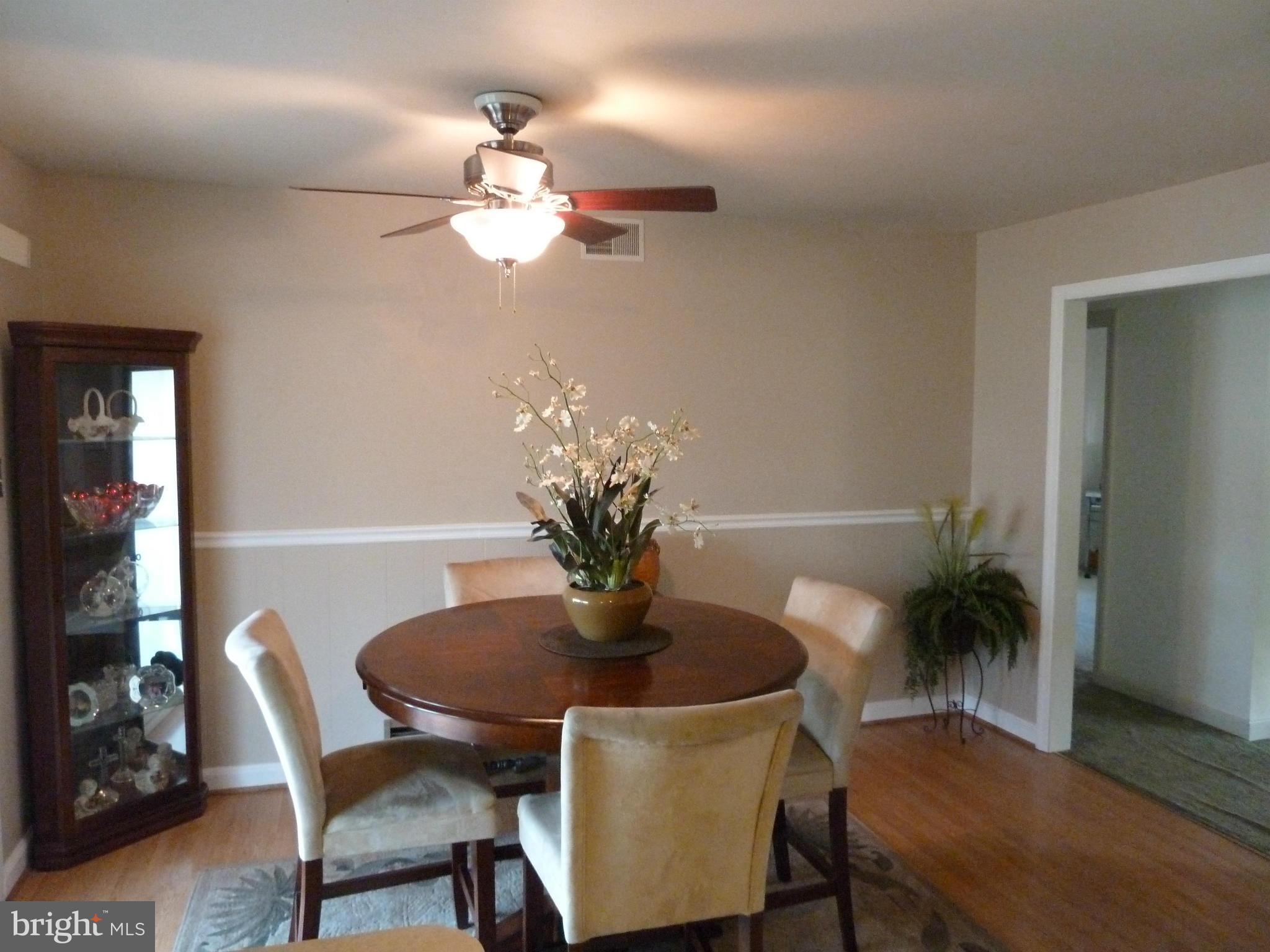 16534 Edward Doub Road Williamsport, MD 21795 - Photo 5 of 15 Dining Room