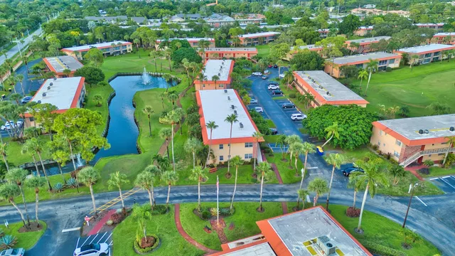 $114,000 | 1911 Southwest Palm City Road, Unit J, Stuart, FL 34994