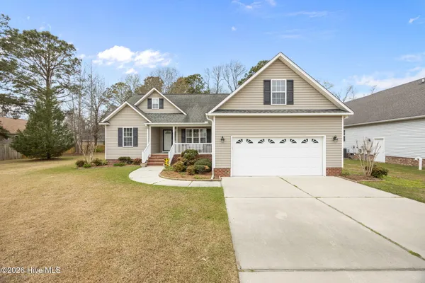 $319,000 | 304 Fishing Creek Drive, New Bern, NC 28562