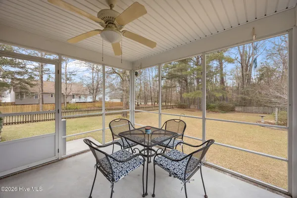 $319,000 | 304 Fishing Creek Drive, New Bern, NC 28562