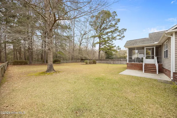 $319,000 | 304 Fishing Creek Drive, New Bern, NC 28562