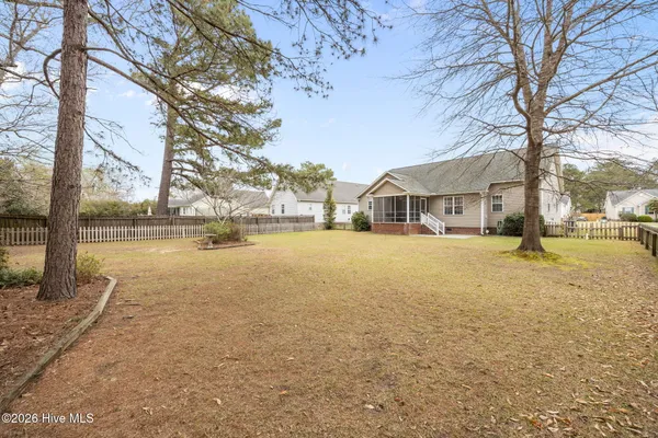 $319,000 | 304 Fishing Creek Drive, New Bern, NC 28562