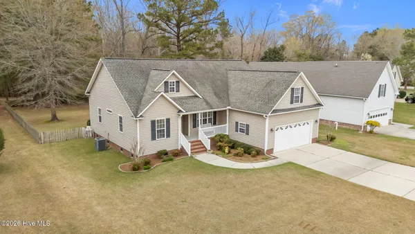 $319,000 | 304 Fishing Creek Drive, New Bern, NC 28562