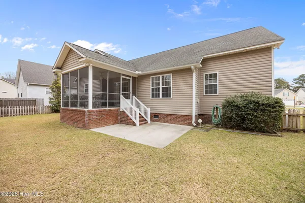 $319,000 | 304 Fishing Creek Drive, New Bern, NC 28562