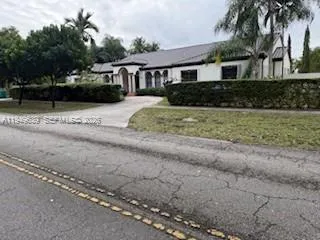 $1,350,000 | 10060 Southwest 122nd Avenue, Miami, FL 33186