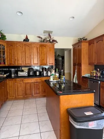 $1,350,000 | 10060 Southwest 122nd Avenue, Miami, FL 33186