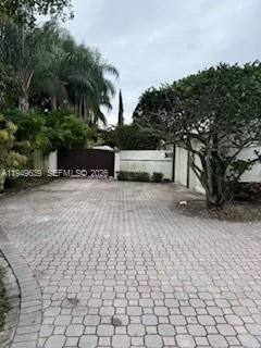 $1,350,000 | 10060 Southwest 122nd Avenue, Miami, FL 33186
