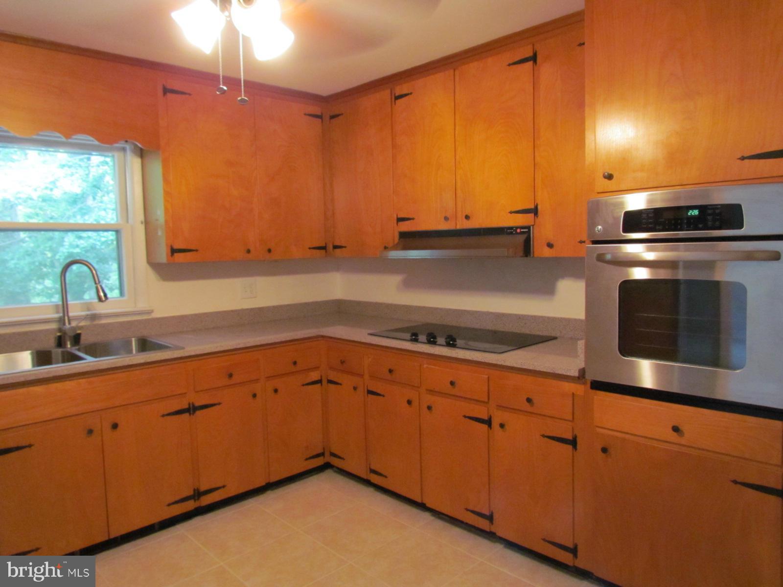 45759 Red Oak Road Lexington Park, MD 20653 - Photo 6 of 23 Kitchen