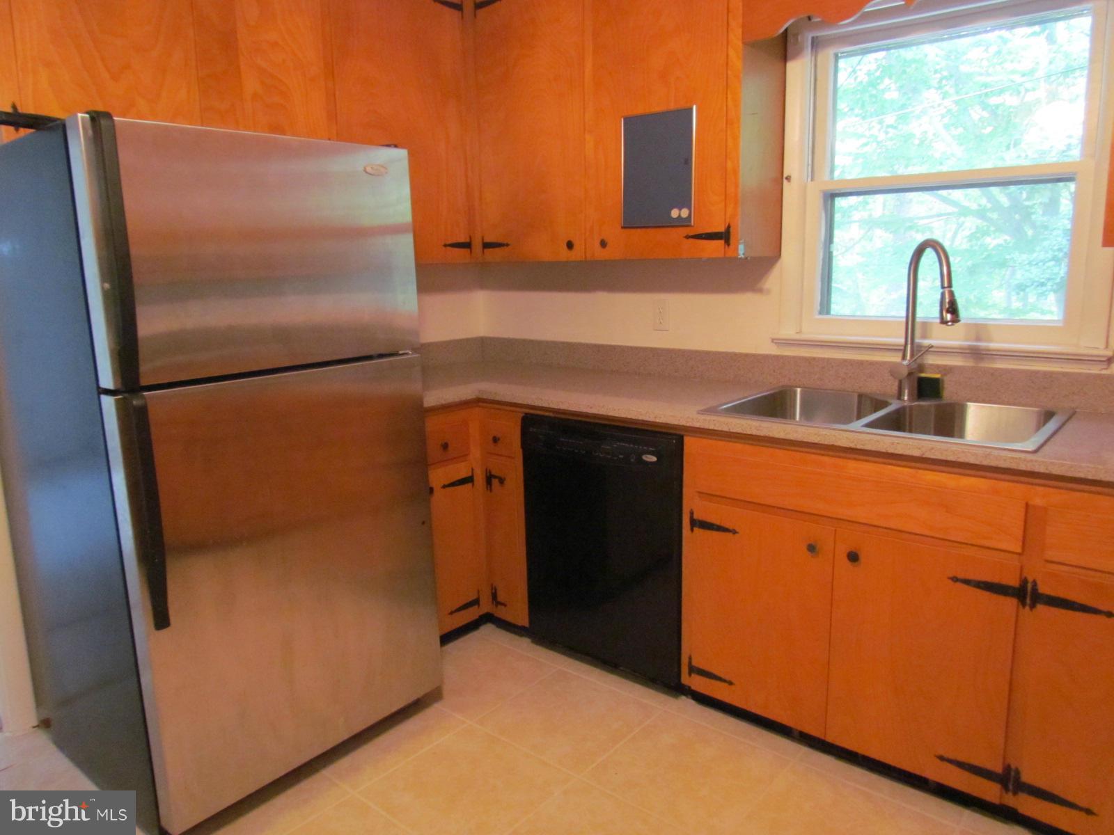 45759 Red Oak Road Lexington Park, MD 20653 - Photo 7 of 23 Kitchen
