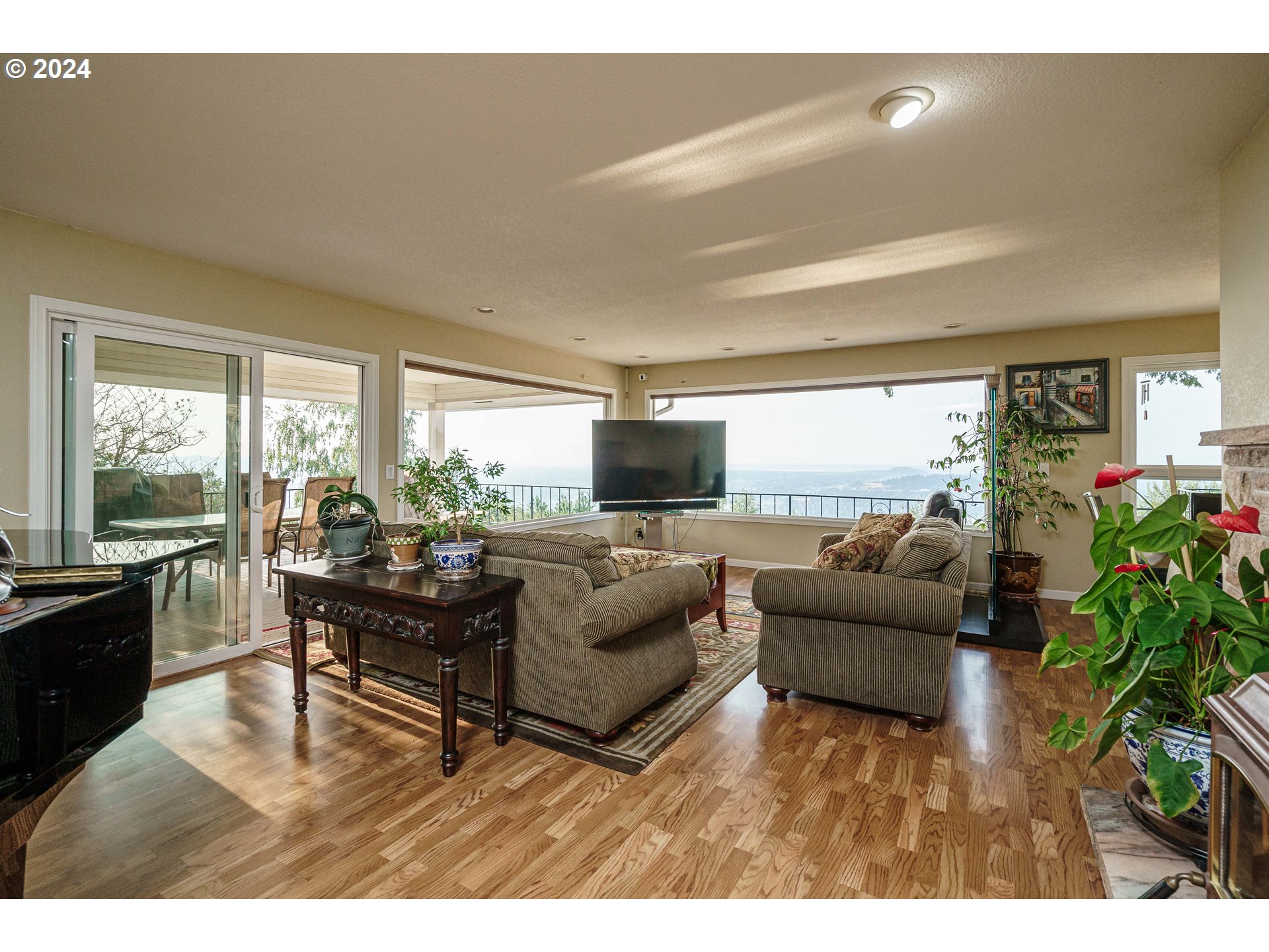 10777 Southeast Ridgeway Drive Happy Valley, OR 97086 - Photo 16 of 42 Gallery Image 16