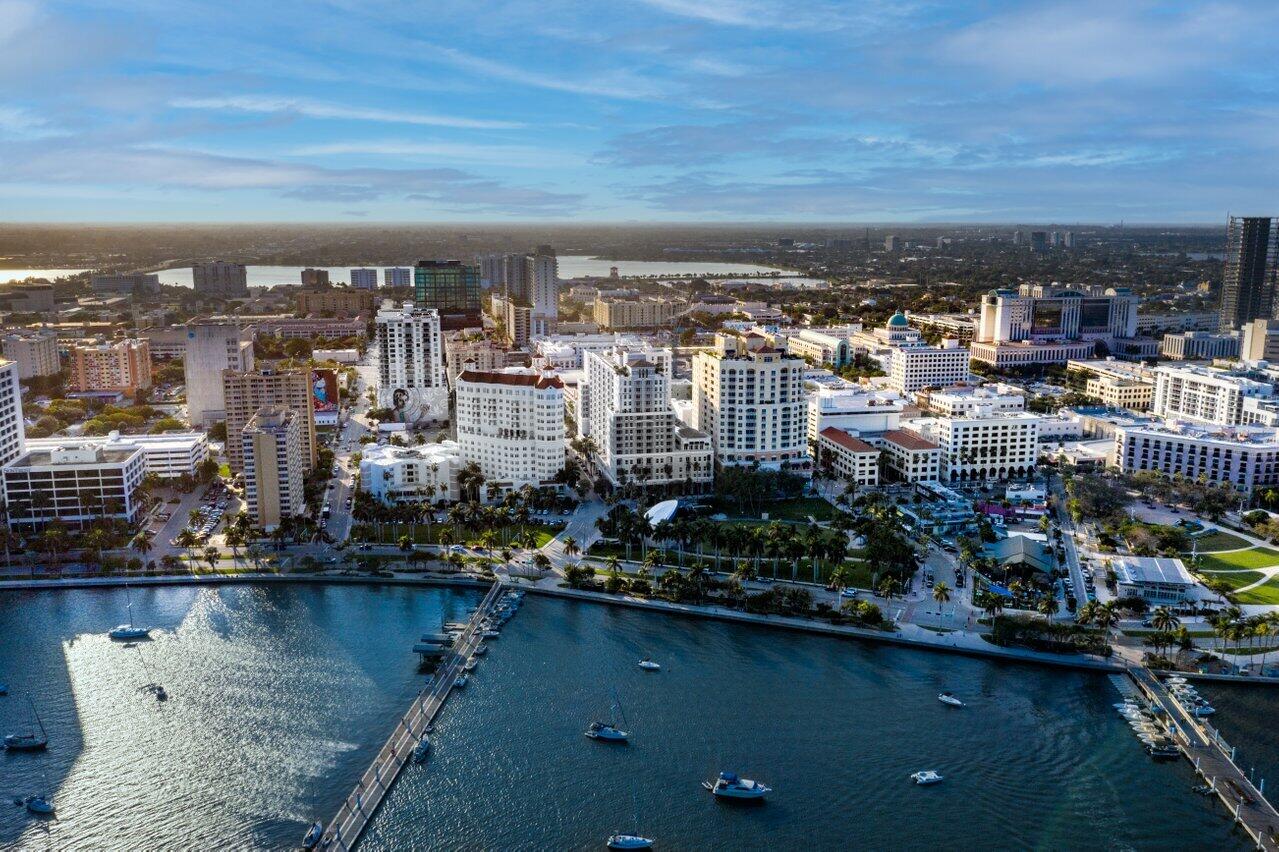 550 Okeechobee Boulevard, Unit 423 West Palm Beach, FL 33401 - Photo 114 of 120 Downtown West Palm Beach City Skyline