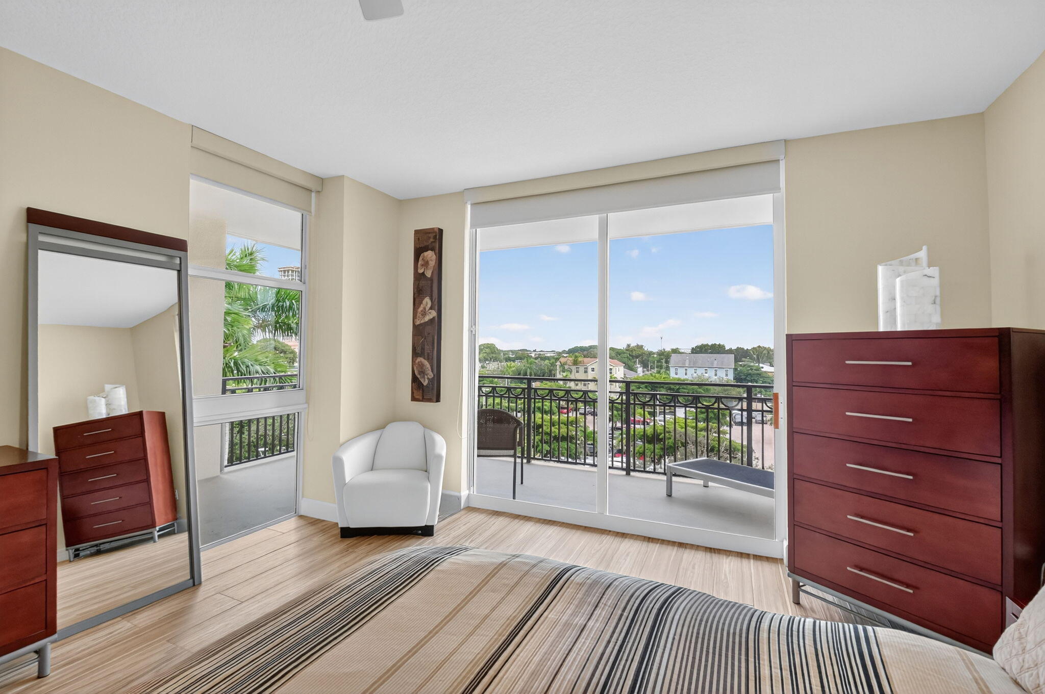 550 Okeechobee Boulevard, Unit 423 West Palm Beach, FL 33401 - Photo 24 of 120 Spacious Primary Bedroom Views