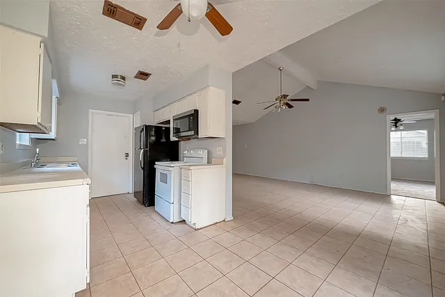 $180,000 | 7035 Foxfield Lane, Humble, TX 77338