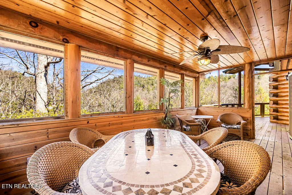 206 Cobblestone Way Townsend, TN 37882 - Photo 4 of 50 26-DSC04419-HDR