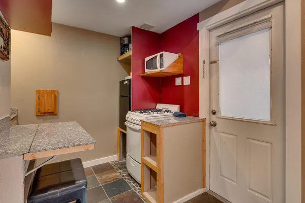 $965,000 | 7064 6th Avenue, Tahoma, CA 96142