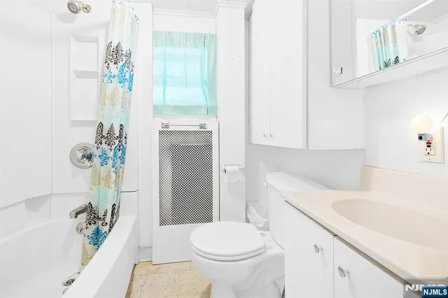 $399,888 | 33 Oak Street, Bloomfield, NJ 07003