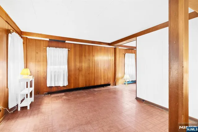 $399,888 | 33 Oak Street, Bloomfield, NJ 07003