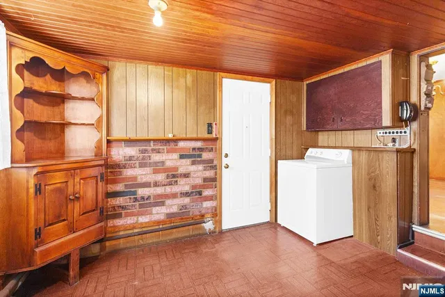 $399,888 | 33 Oak Street, Bloomfield, NJ 07003