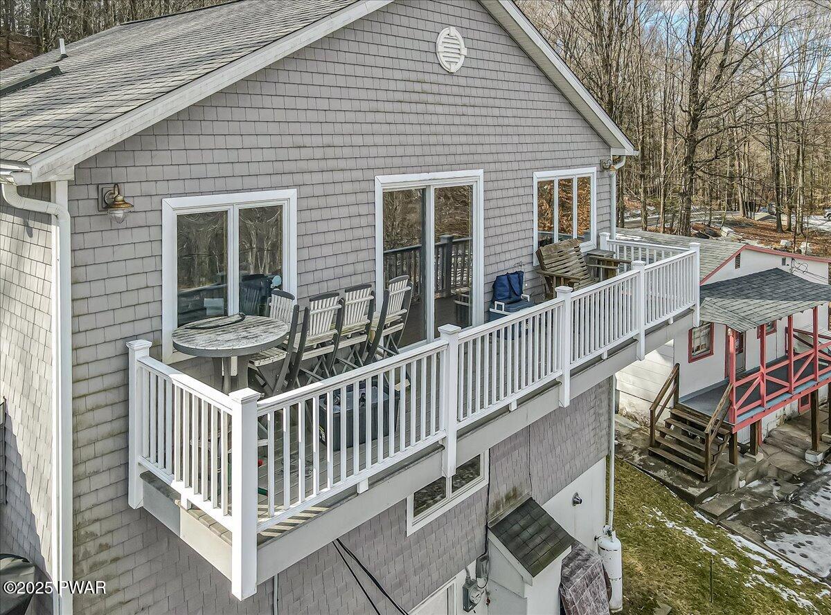 165 Lakeview Road Greentown, PA 18426 - Photo 30 of 41 Top Deck
