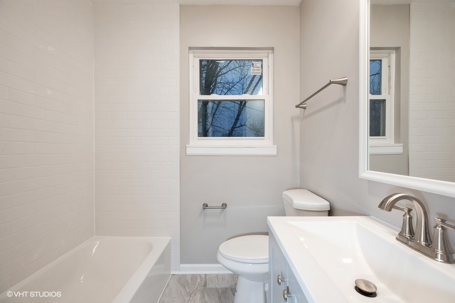 270 West 10th Street Chicago Heights, IL 60411 - Photo 9 of 15